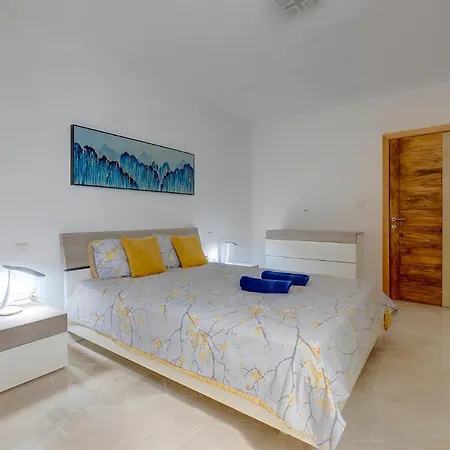 Apartament Modern 2br In St Julian's *