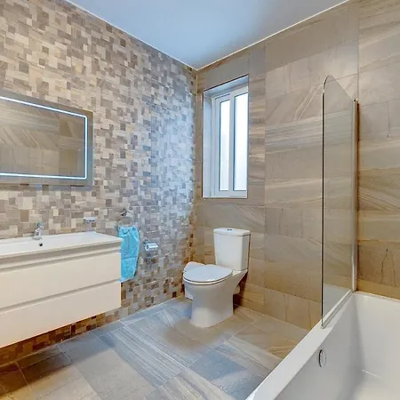 Modern 2br In St Julian's